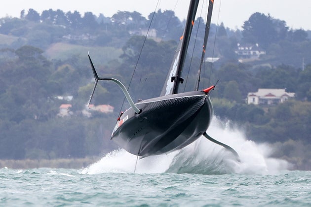 Coppa America: Luna Rossa torna ad allenarsi inseguendo la velocissima New Zealand Coppa America: Luna Rossa torna ad allenarsi inseguendo la velocissima New Zealand