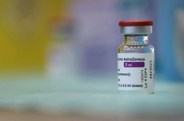 Pourquoi l'OMS donne son homologation d'urgence au vaccin AstraZeneca (AP Photo/Valentina Petrova)