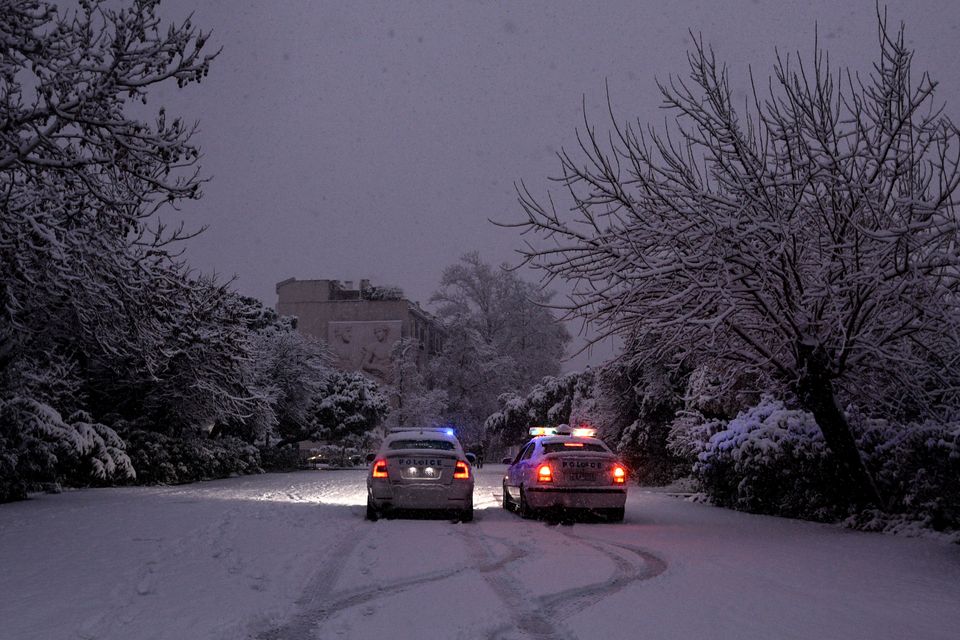 Πλάκα, ώρα 07:00, 16