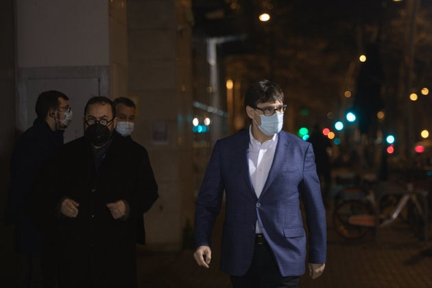 El candidato del PSC a la presidencia de la Generalitat, Salvador Illa, acude a la sede del partido