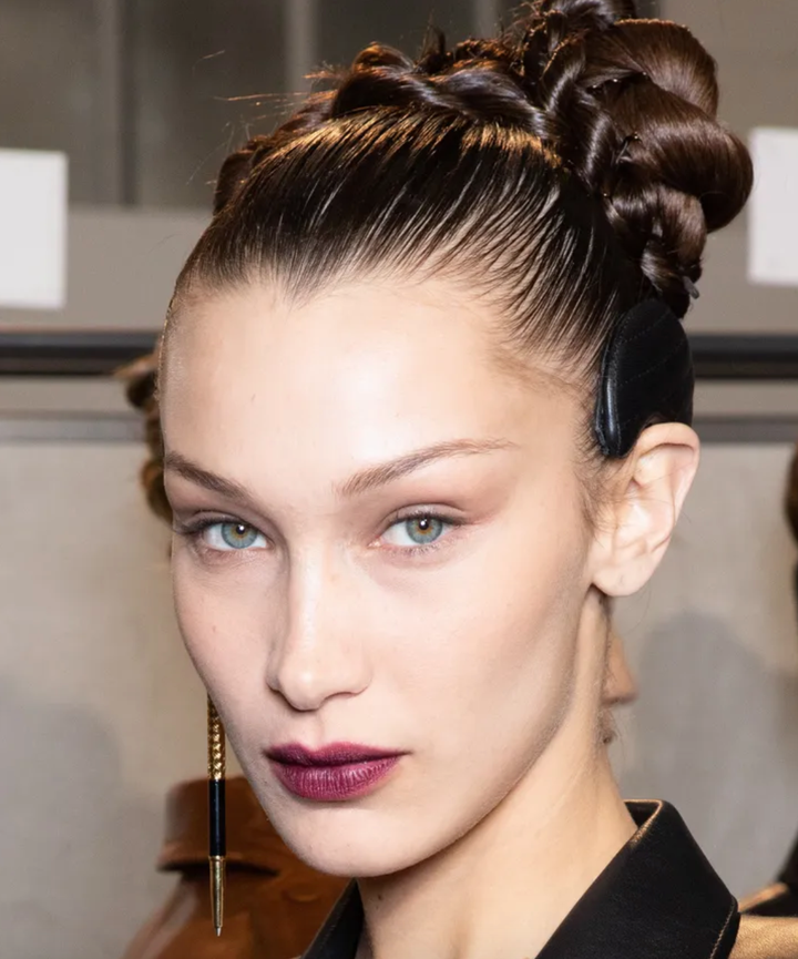 La modelo Bella Hadid, una de las responsables de poner de moda los 'Foxy Eyes'