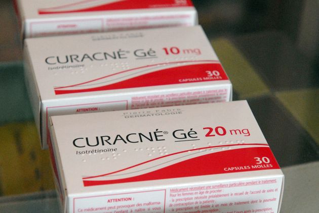 Des boîtes de Curacné, médicament commercialisé par les laboratoires Pierre Fabre, destiné à traiter l'acné