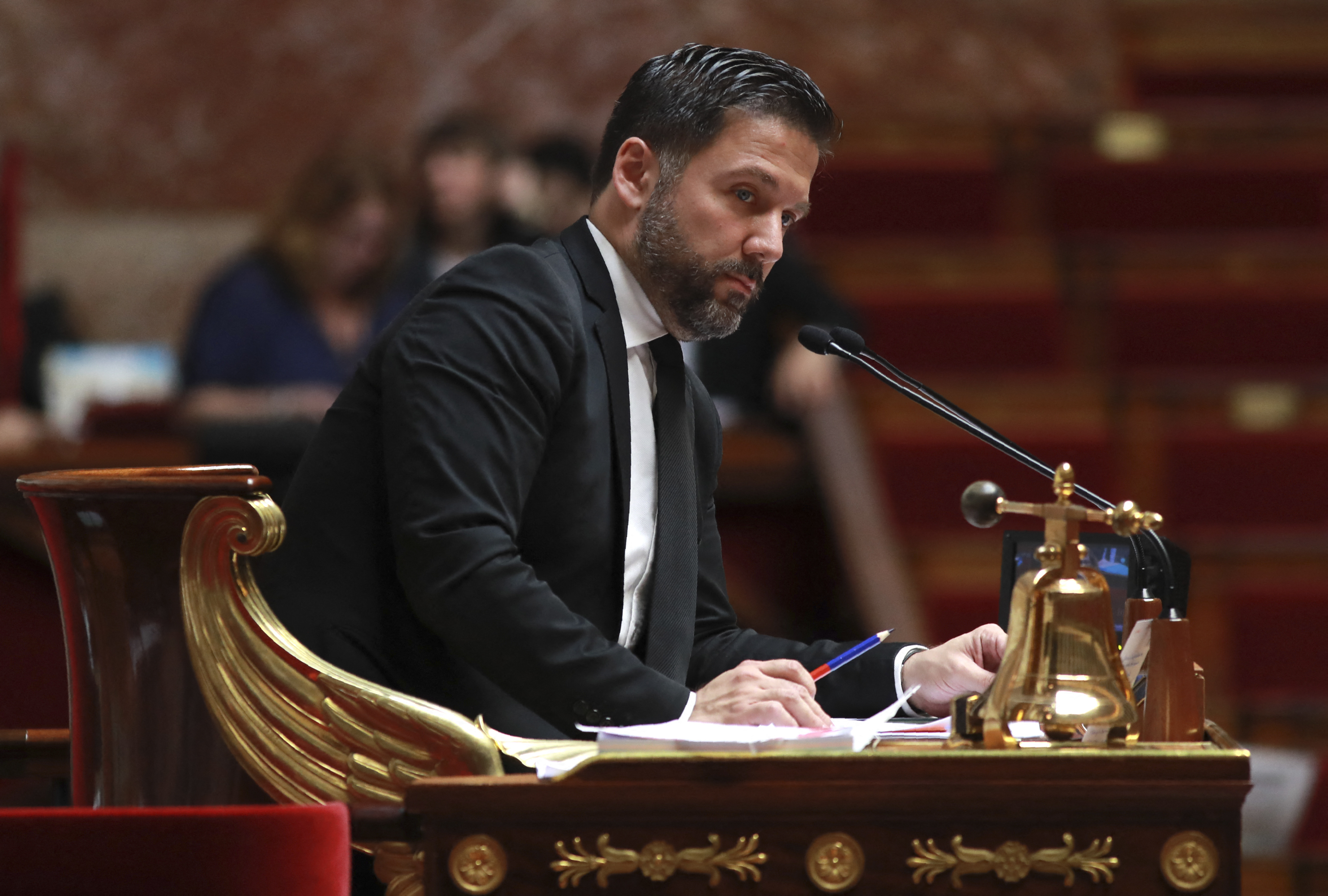 État d'urgence sanitaire: une dizaine de députés demande à Castex d'en sortir