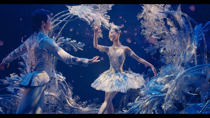 Members of the Birmingham Royal Ballet appear in the "Empty Stage" video.