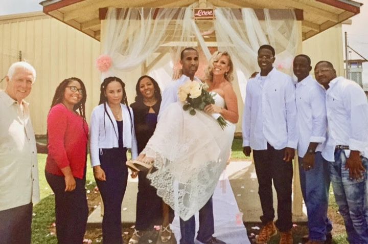 McKinley and Angelique Phipps married in 2018 inside Elayn Hunt Correctional Center. They met in 2014 through family.