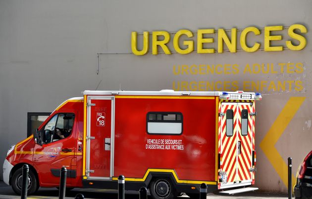 Un homme âgé de 20 ans, avait été admis dans la soirée aux urgences à Nice (photo d'illustration LOIC VENANCE / AFP)