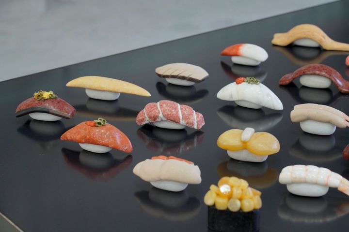 全て石で作られた「寿司」