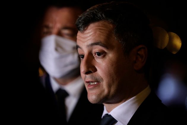 Le ministre de l'Intérieur Gérald Darmanin s'exprimait devant la presse à Poissy le 15 février 2021