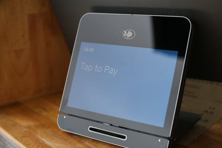 Square's contactless reader