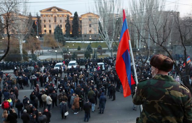 Τι έγινε τελικά στην Αρμενία Οι Αρμένιοι βαδίζουν σε επικίνδυνα μοναπάτια.