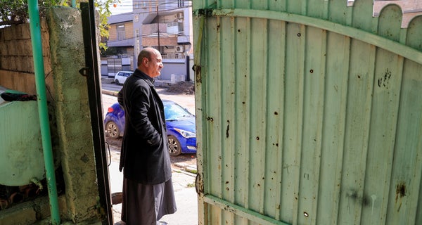 "Μένουμε ή φεύγουμε;" - Το δίλημμα των χριστιανών στους βιβλικούς τόπους του Ιράκ