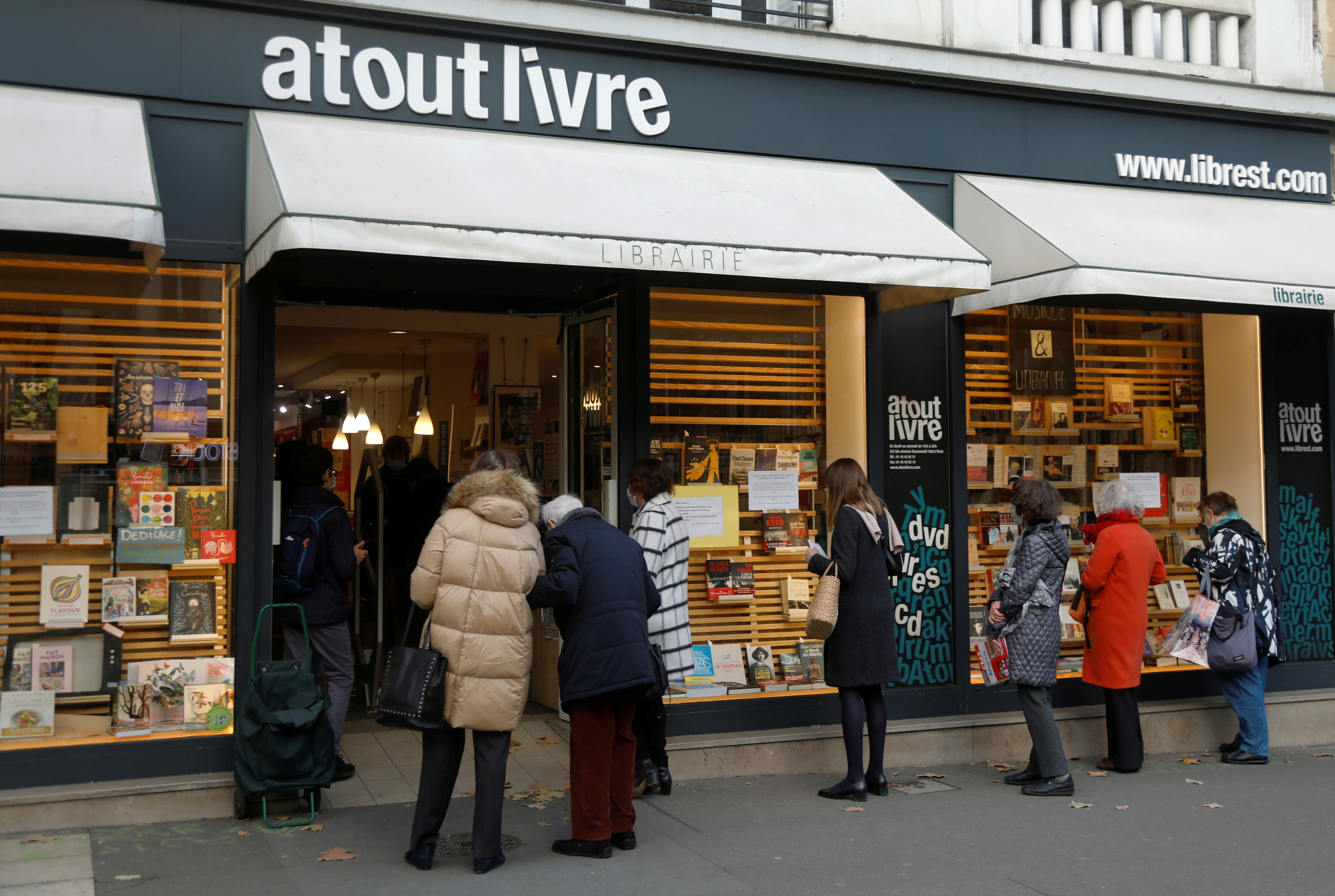 Confinement: Les librairies font partie des commerces essentiels pouvant ouvrir