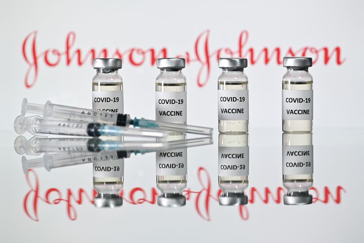 Advisers to the Centers for Disease Control and Prevention on Sunday voted to recommend Johnson & Johnson's single-dose vaccine for adults 18 years old and up.
