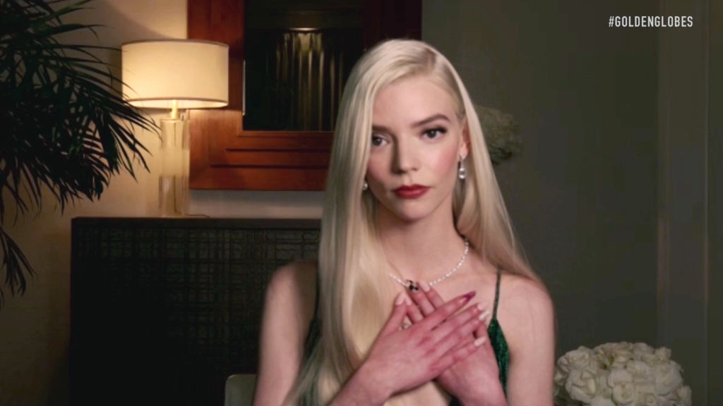 Ce détail sur les ongles d'Anya Taylor-Joy aux Golden Globes va parler aux fans du "Jeu de la dame"