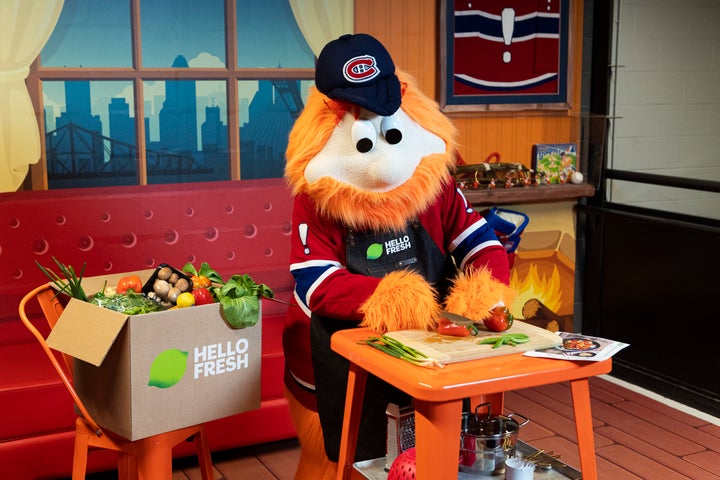 Le lunch de Youppi s'annonce coloré.