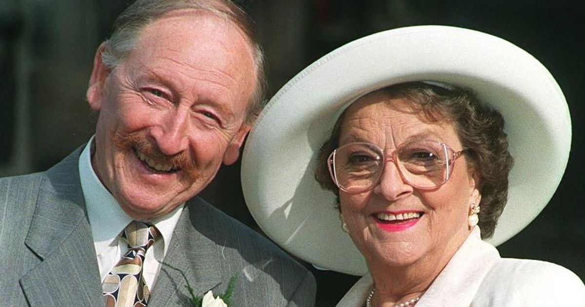 Coronation Street star Frank Mills dead aged 93 - Billy Williams