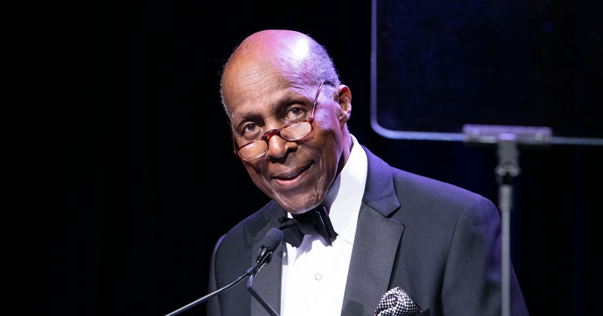 Vernon Jordan, Civil Rights Activist And Lawyer, Dies At Age 85