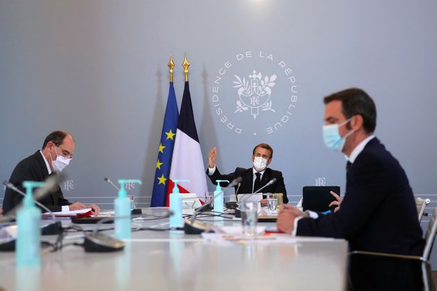 Le président Emmanuel Macron, le Premier ministre Jean Castex et le ministre de la Santé Olivier Véran le 12 novembre 2020 à l'Elysée