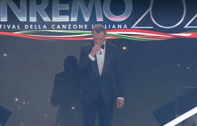 Unione Atei: "Il segno della croce di Amadeus poco opportuno" Unione Atei: "Il segno della croce di Amadeus poco opportuno"