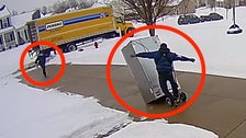 WHOOPS!: Attempt To Deliver A New, $4,200 Fridge Goes Wrong In A Hurry 2 604097db26000015087f7f0b