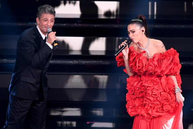 Ascolti Sanremo seconda serata: 41.2% di share Ascolti Sanremo seconda serata: 41.2% di share