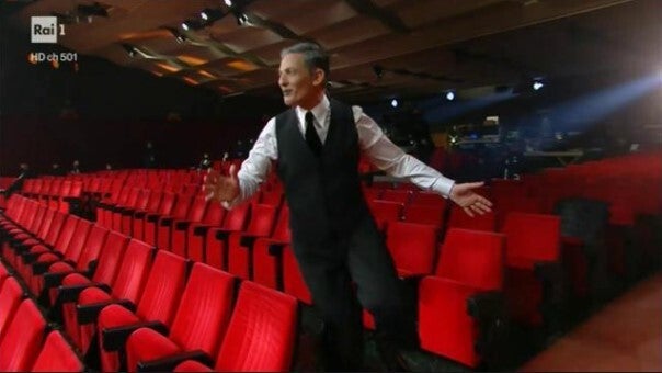 Quei posti vuoti sono criptonite per Fiorello (di L. Varlese) Quei posti vuoti sono criptonite per Fiorello (di L. Varlese)