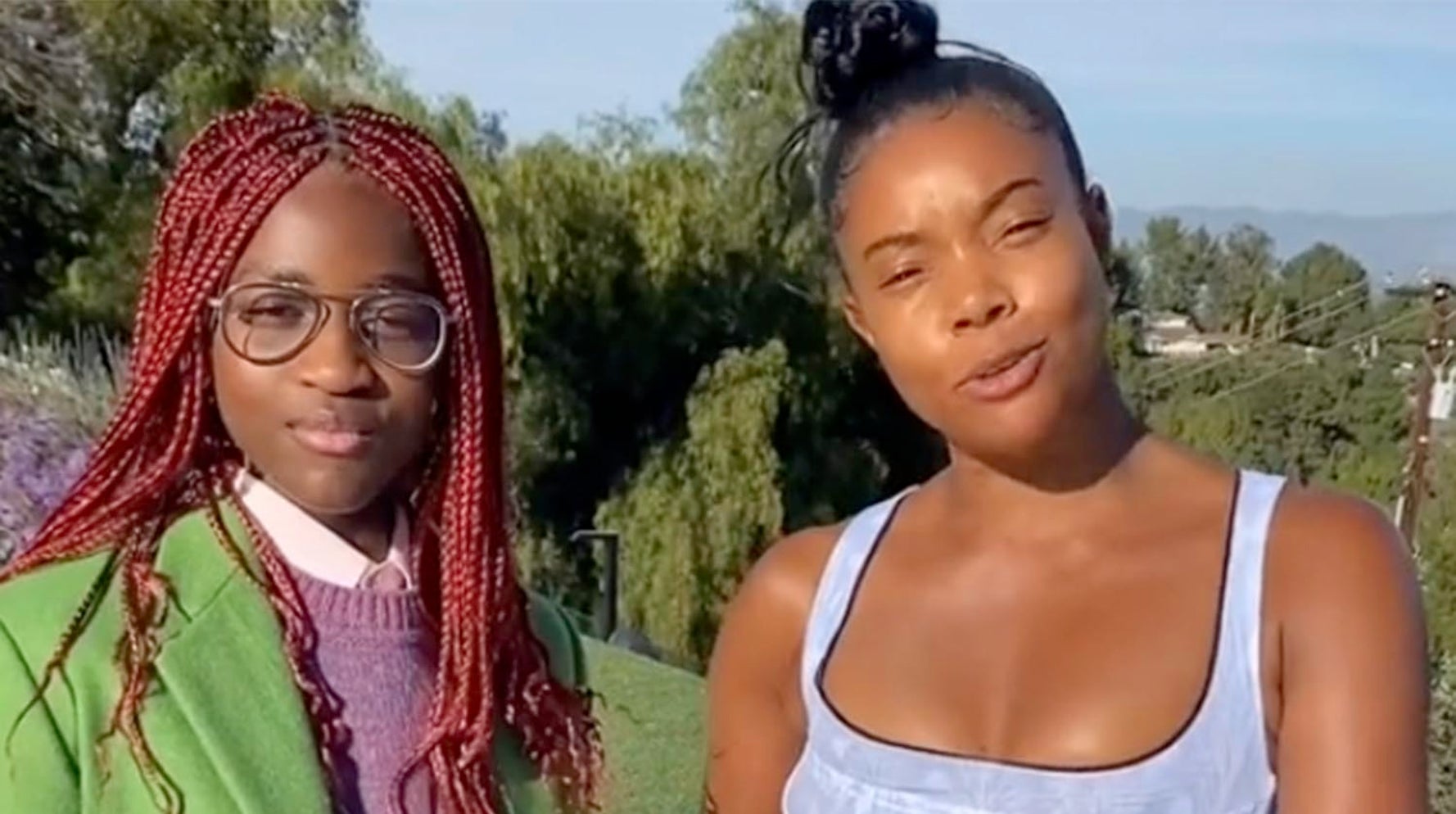 Gabrielle Union Zaya Wade Recreate An Iconic 10 Things I Hate About You Moment Huffpost Entertainment Gabrielle Union Zaya Wade Recreate An Iconic 10 Things I Hate About You Moment Huffpost Entertainment