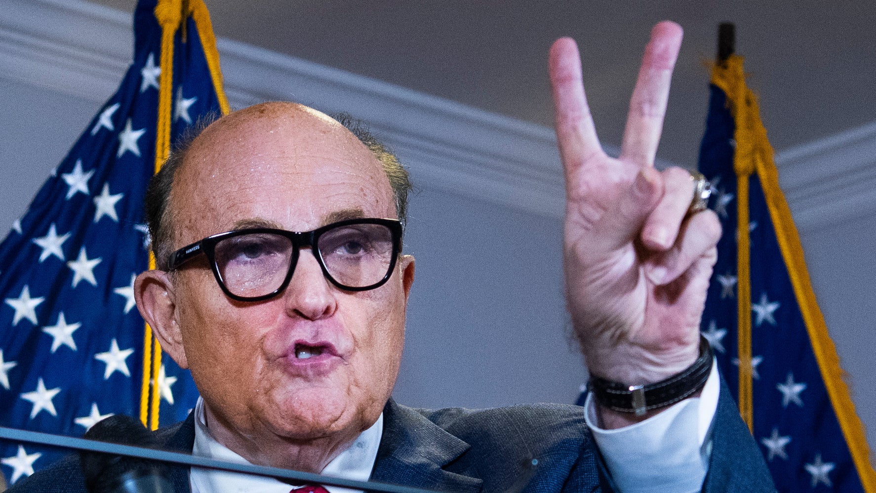 People Can't Believe Giuliani's Warning About Misinformation Isn't A Comedy Bit