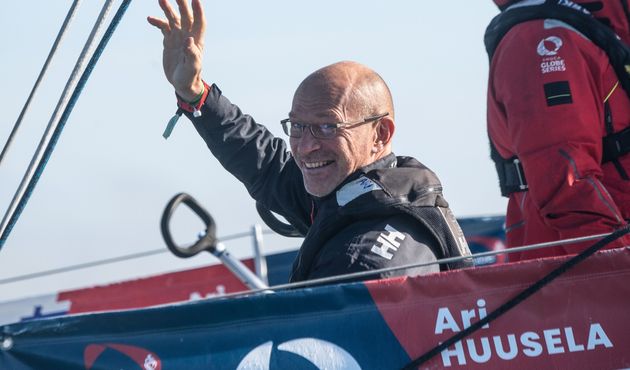 Ari Huusela, sur son Imoca 60 Stark, après le départ du Vendée Globe au mois de novembre.