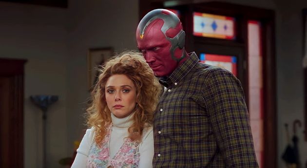 Elizabeth Olsen et Paul Bettany dans leurs rôles de Wanda Maximoff et Vision.