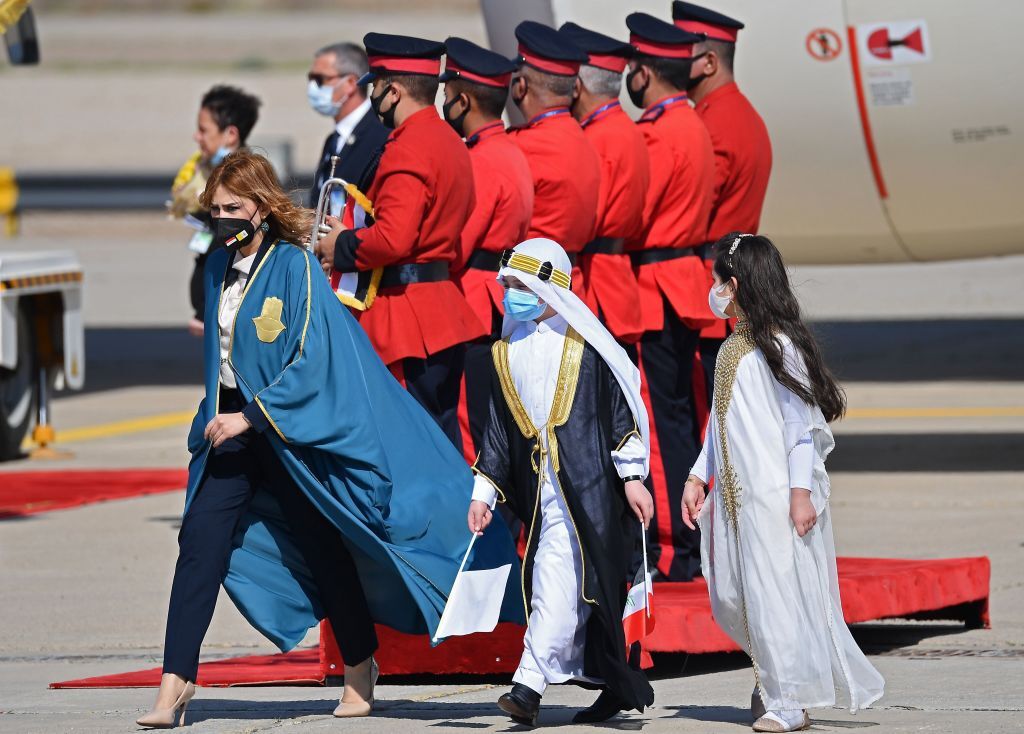 Pope Arrives In Iraq To Rally Christians Despite Pandemic | HuffPost ...