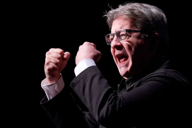 Perquisition à LFI: l'enquête ouverte après le procès de Mélenchon classée sans suite