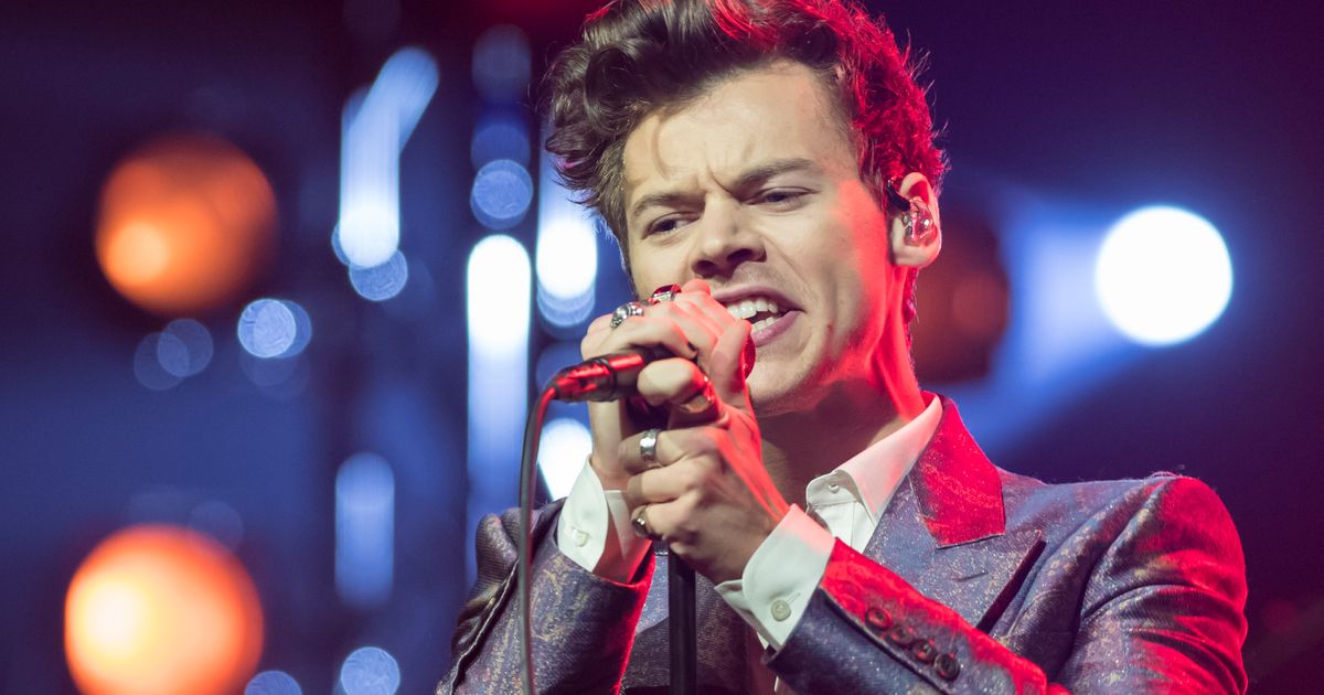 Harry Styles Will Kick Off The Grammys And Fans Think It's So Golden