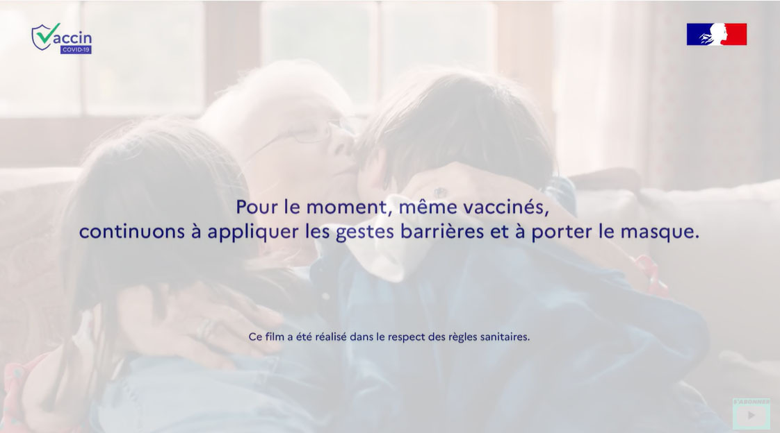 Les vaccinés français doivent respecter les gestes barrière, mais plus les américains