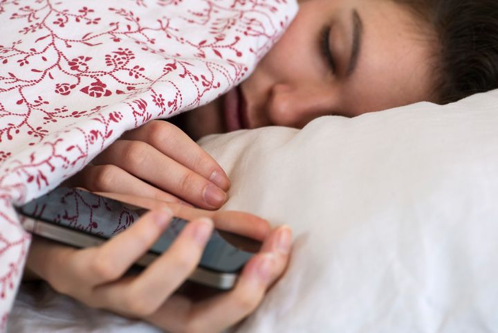 Κινητό τηλέφωνο και ύπνος: Ενας κακός συνδυασμός