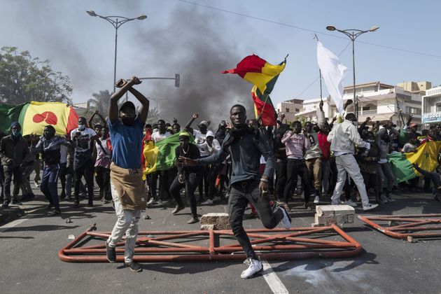 Manifestations et scènes de guérilla après l'arrestation de Sonko