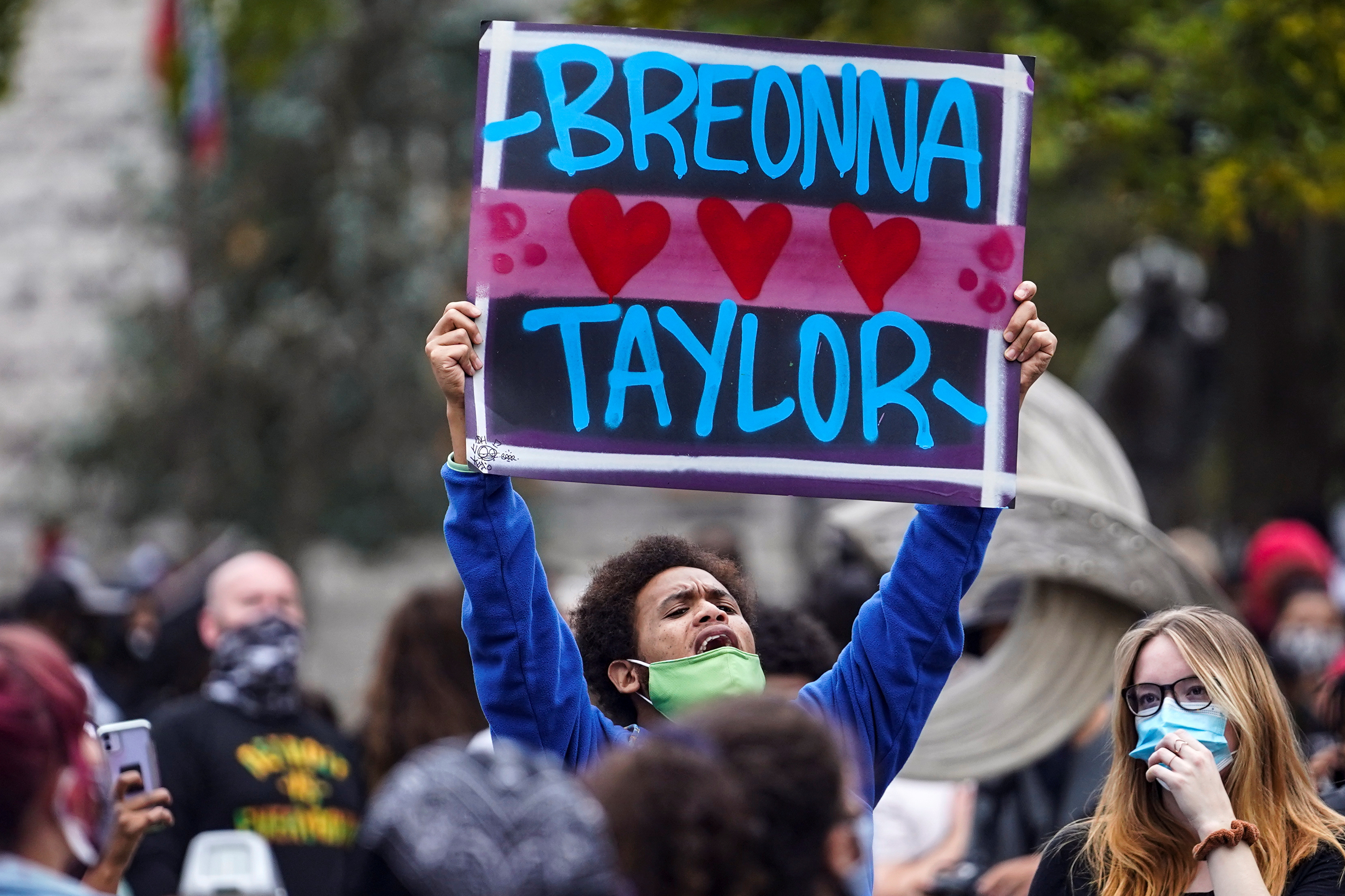 L'enquête sur la mort de Breonna Taylor progresse, selon le FBI