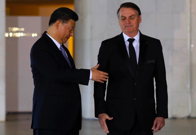 Nel Brasile del negazionista Bolsonaro mancano i sedativi: i pazienti intubati vengono legati ai letti Nel Brasile del negazionista Bolsonaro mancano i sedativi: i pazienti intubati vengono legati ai letti