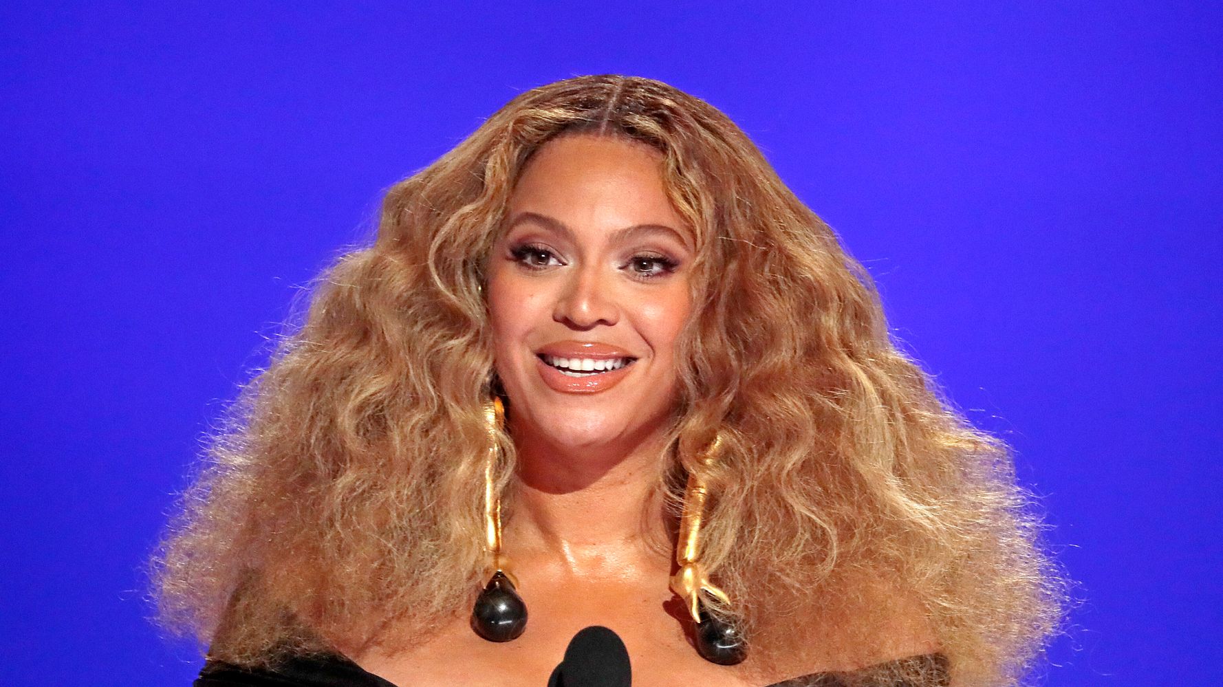 Beyoncé shows off her brilliant post-Grammy look: ‘The Tin Man Is Shaking!’