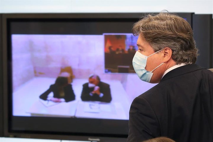 El diputado del PP Luis Santamaría durante la Comisión de Investigación de la Kitchen en la que ha declarado Luis Bárcenas este miércoles.