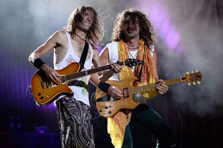 Robe Iniesta e Iñaki Antón, en un concierto de Extremoduro en Las Ventas de Madrid el 12 de septiembre de 2014.