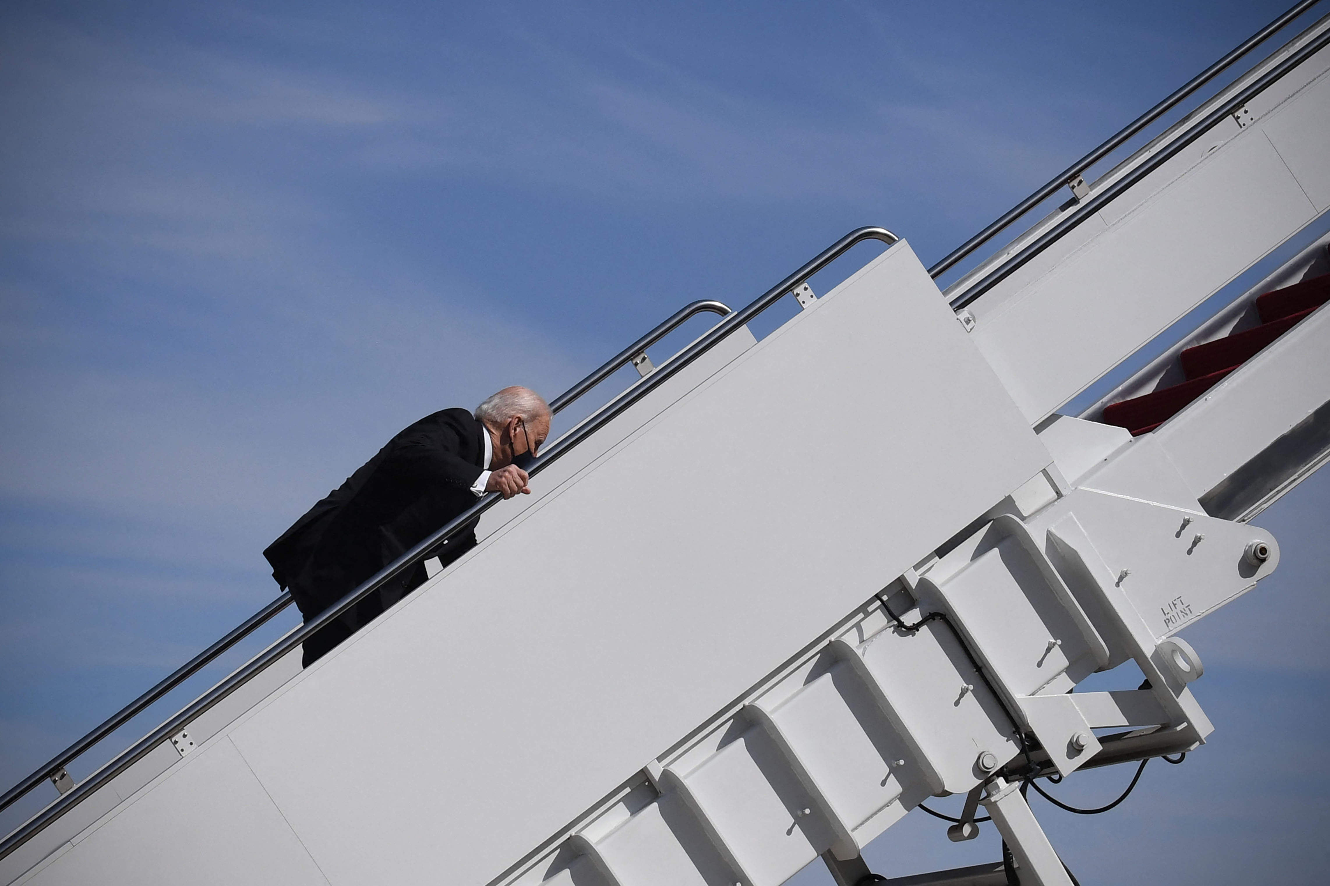 White House Says Biden 'Doing Fine' After Tripping Up Air Force One ...