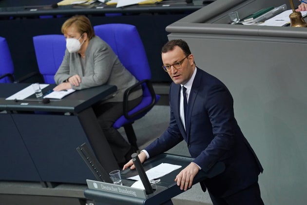 Germania, lo scandalo mascherine coinvolge il ministro ...