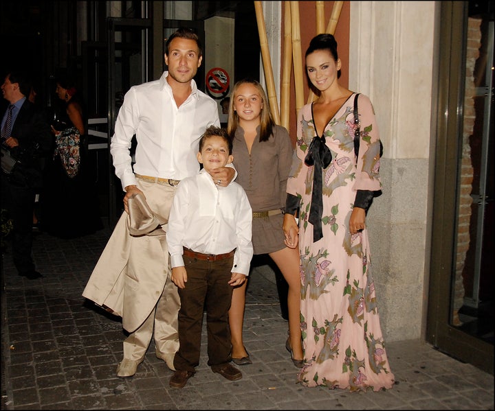 Antonio David con su pareja Olga, y sus hijos Rocío y David, en 2008.