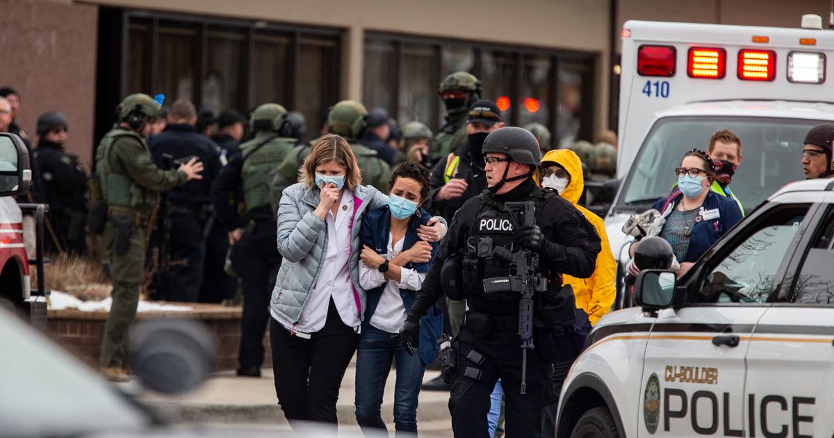 Boulder, Colorado shooting kills 10