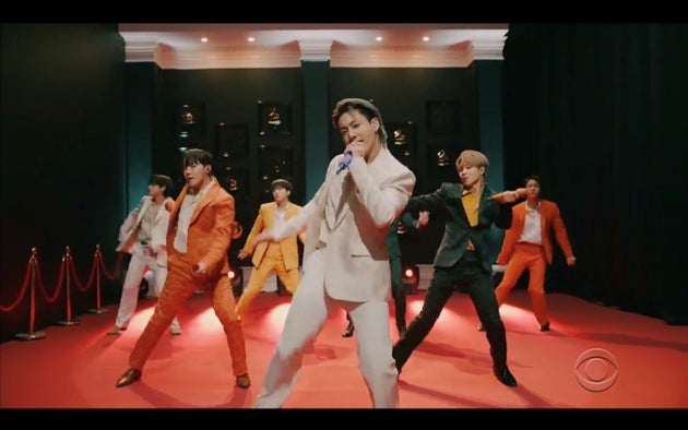 音楽の全世界売上 コロナ禍で増加 1位はbts 韓国マーケットが45 増で急成長 ハフポスト 音楽の全世界売上 コロナ禍で増加 1位はbts 韓国マーケットが45 増で急成長 ハフポスト