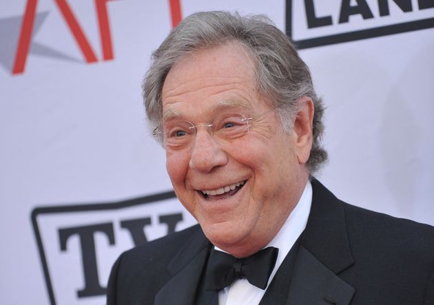 George Segal avait notamment remporté le Golden Globe du meilleur acteur dans une comédie en 1974.