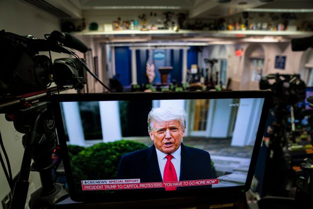 Donald Trump lors d'un message enregistré à la Maison blanche le 6 janvier 2021 après l'invasion du Capitole.