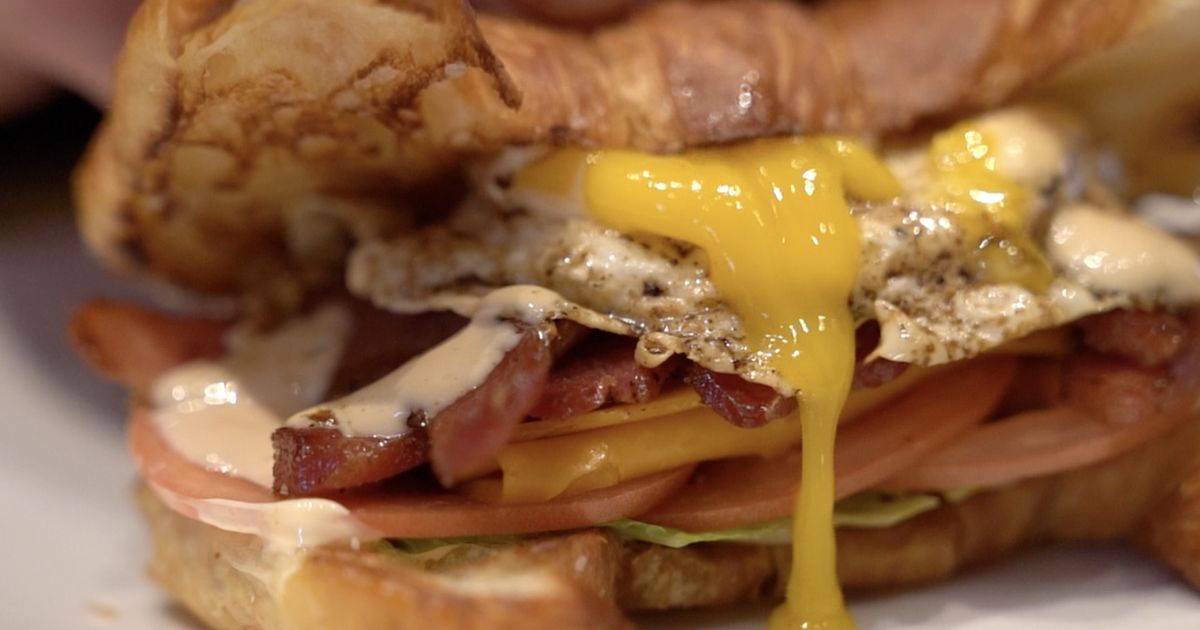 How To Make Gordon Ramsay's Cajun-Style Breakfast Croissant | HuffPost ...
