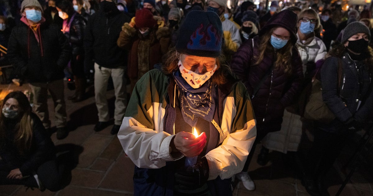 Colorado Shooting Suspect Makes 1st Court Appearance | HuffPost Latest News